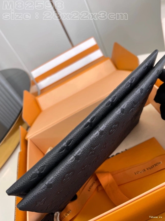 Cheap S-LOCK LOUIS VUITTON POCHETTE 0819